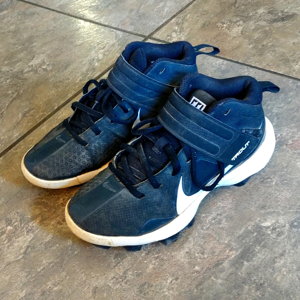 Nike Trout baseball cleats